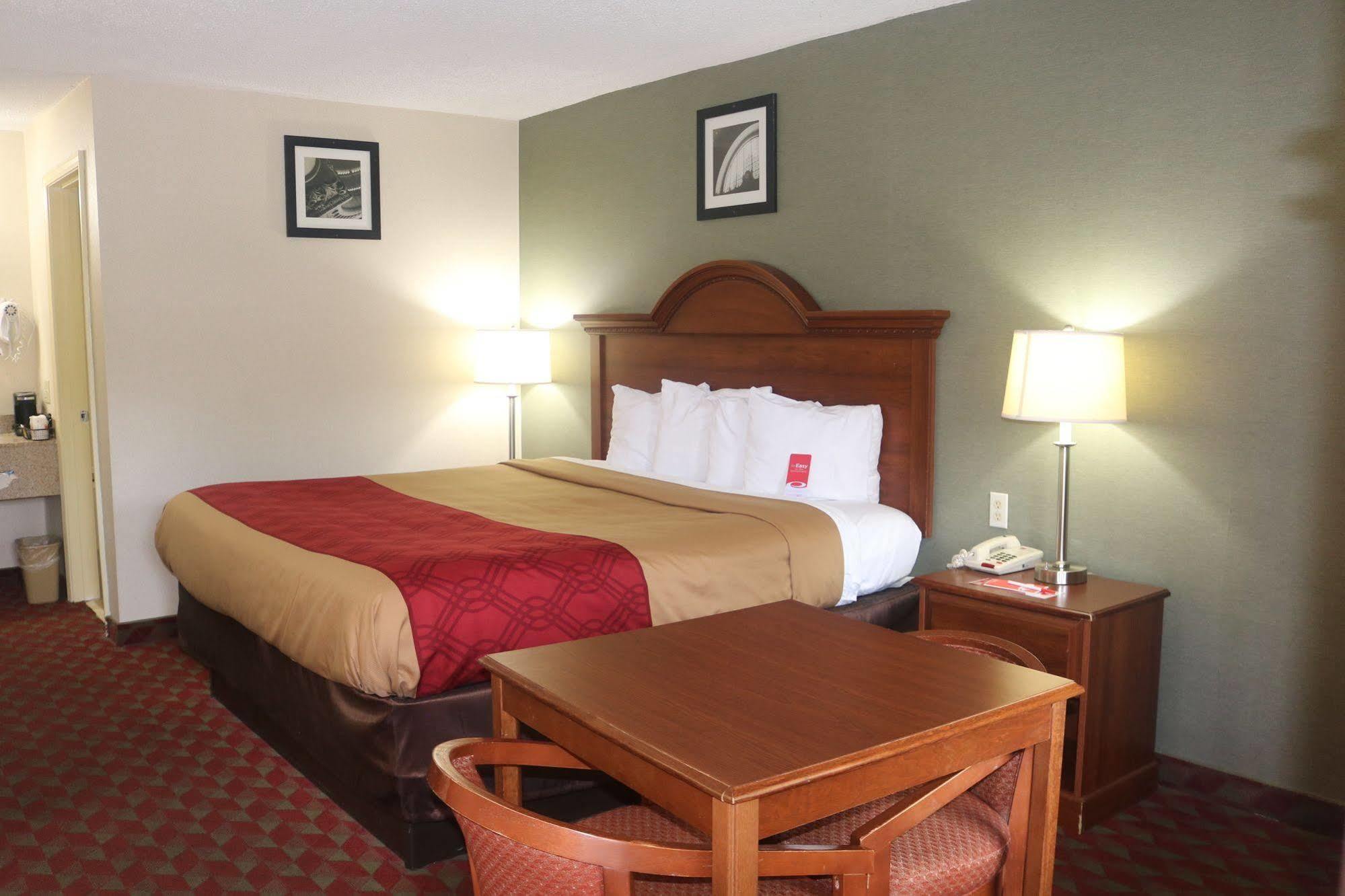 Econo Lodge Huntington - Barboursville University Area Eksteriør bilde