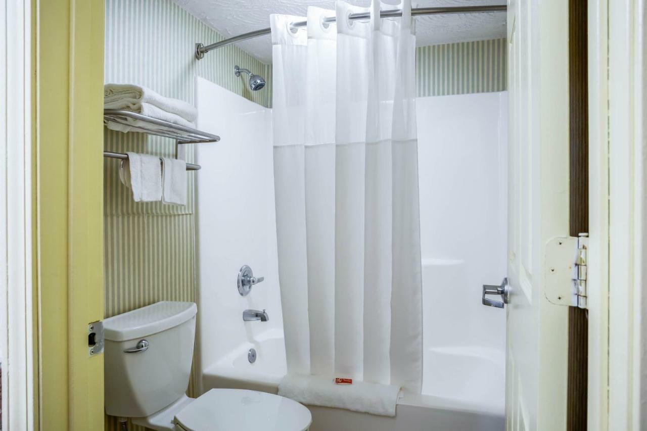 Econo Lodge Huntington - Barboursville University Area Eksteriør bilde